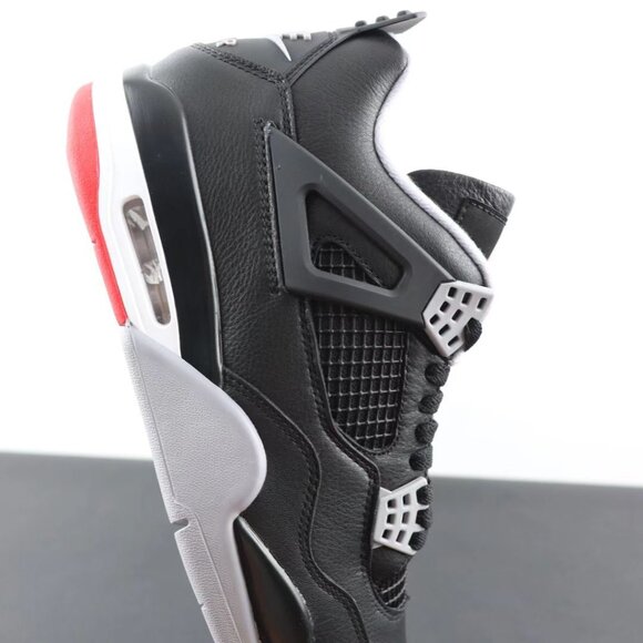 Air Jordan 4 - Picture 6 of 8